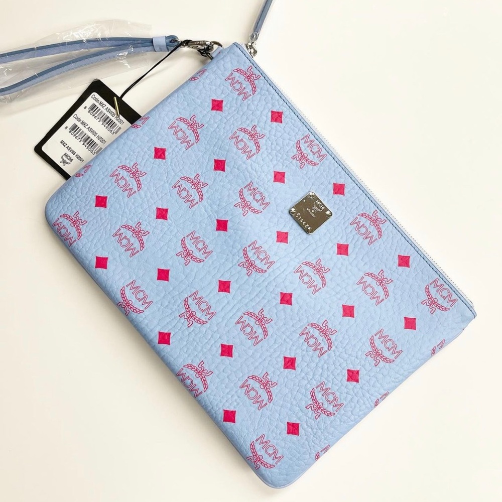 MCM WRISTLET!BRAND NEW! WITH TAGS AND DUST BAG!